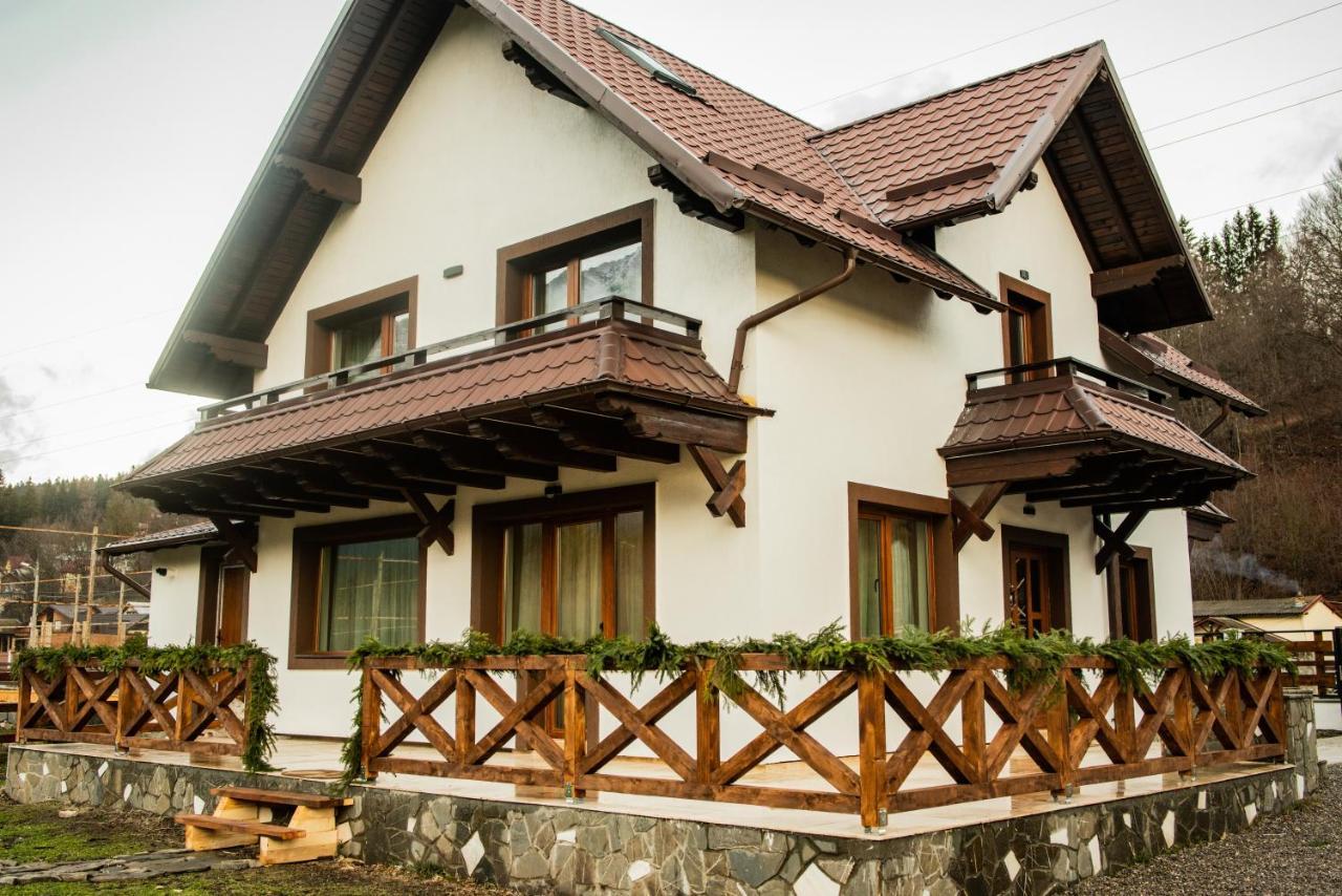 Casuta Doi Ponei Vila Buşteni Exterior foto