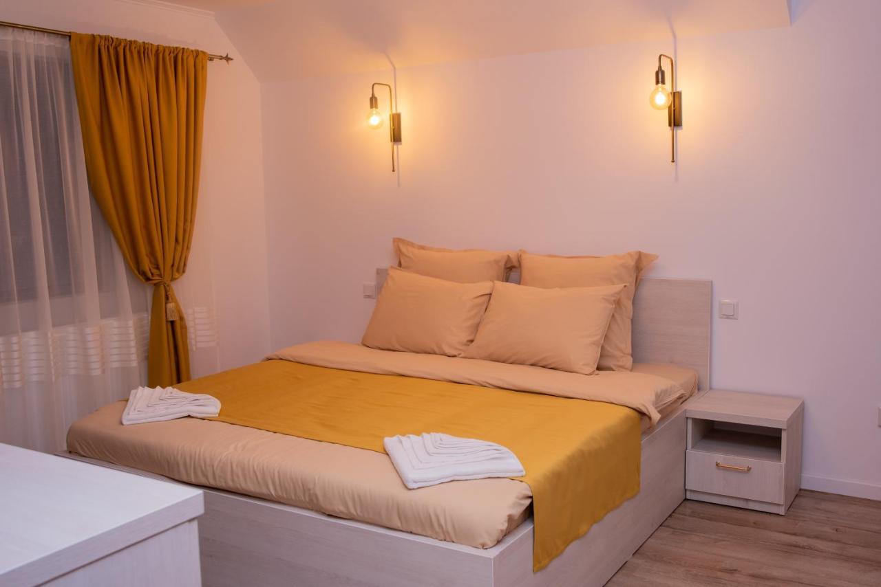 Casuta Doi Ponei Vila Buşteni Exterior foto