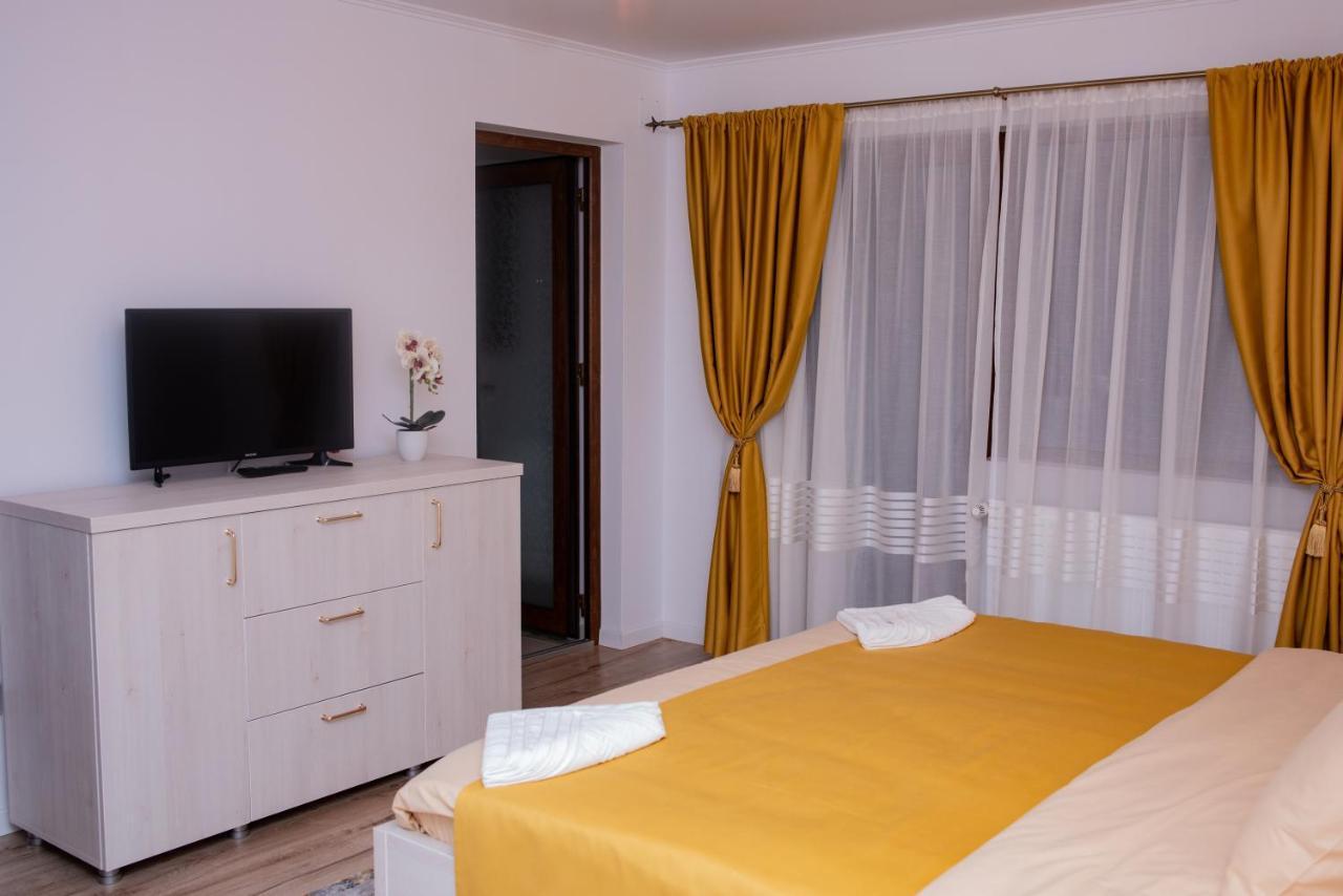 Casuta Doi Ponei Vila Buşteni Exterior foto