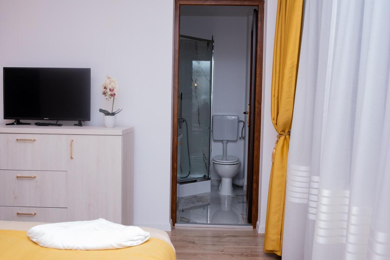 Casuta Doi Ponei Vila Buşteni Exterior foto